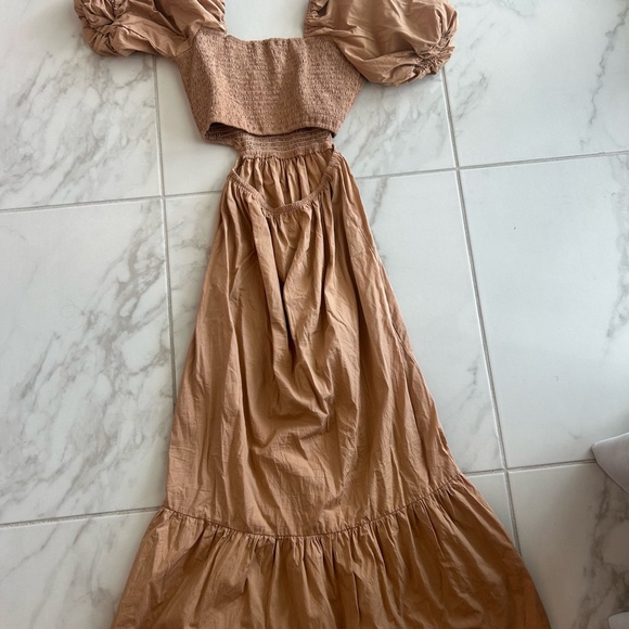 Faithfull the Brand Tan Maxi Dress with Puff Sleeves - Picture 2 of 5
